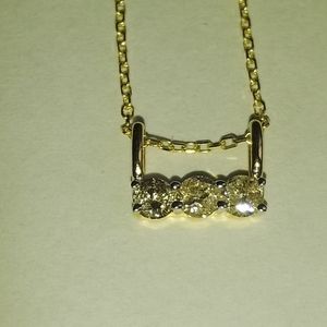 Real Canadian diamonds and 10k gold chain pendant included 16 inches Necklace